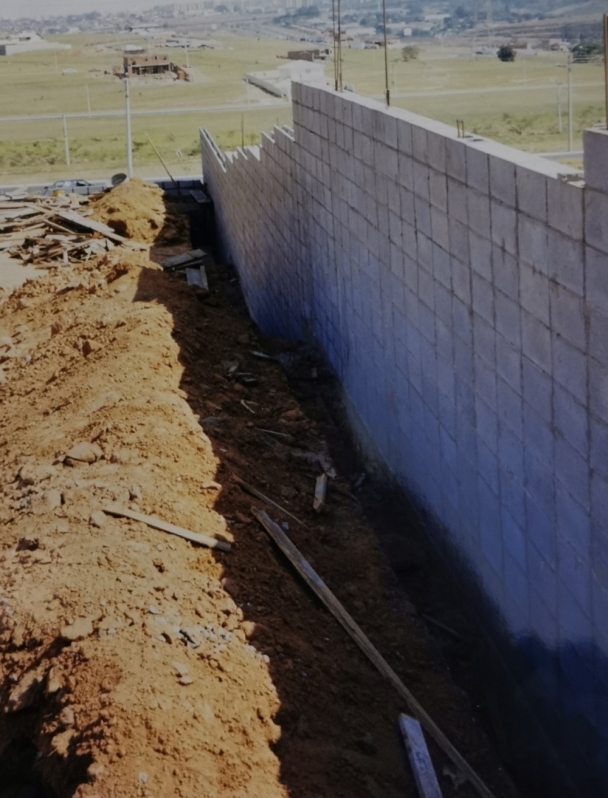 Projeto de Muro de Alvenaria Dwg Salto de Pirapora - Projeto Estrutural Muro de Divisa