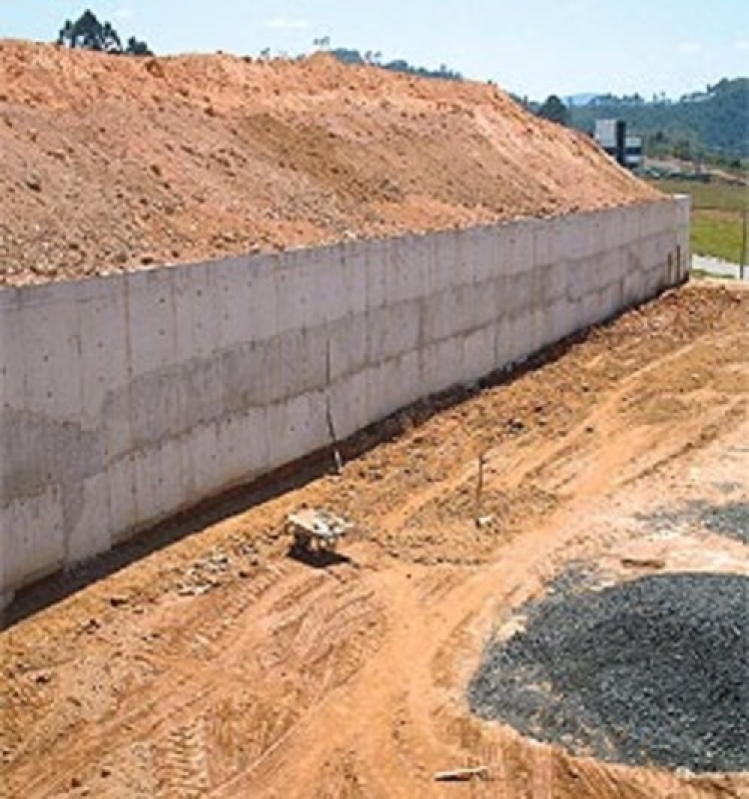 Projeto de Muro de Arrimo Dwg Santo Antônio de Posse - Projeto Muro de Arrimo Bloco de Concreto Dwg