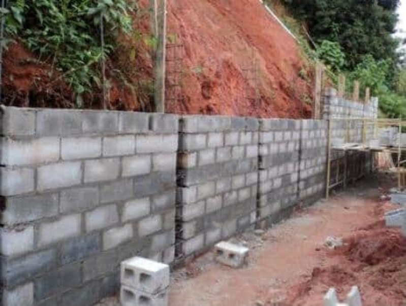 Projetos Muro de Arrimo Bloco de Concreto Dwg  Araras - Projeto de Muro de Arrimo Dwg